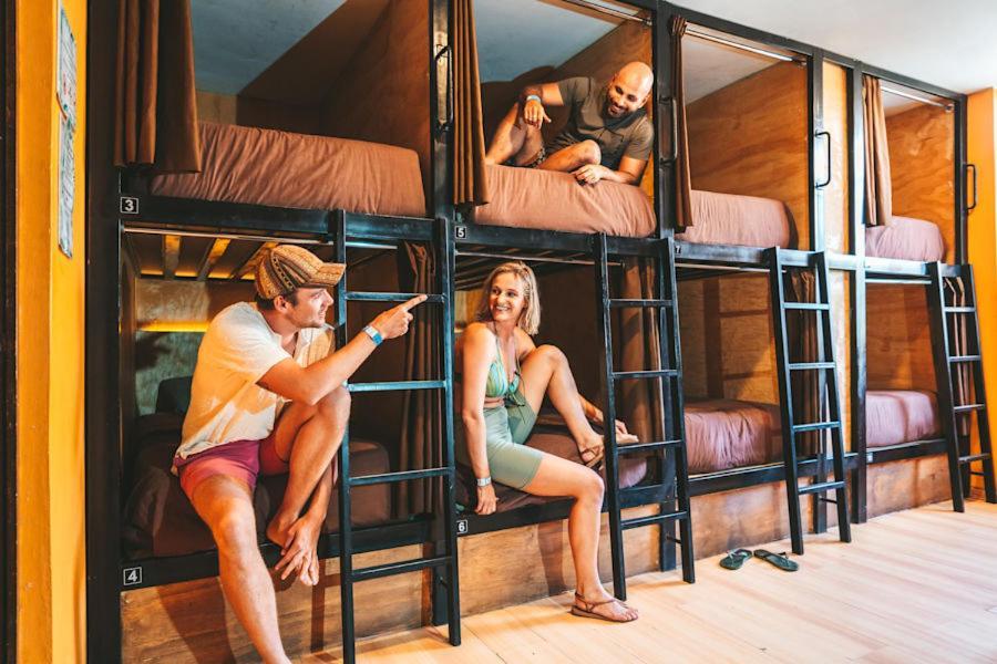Wild Rover Huacachina Ica Ngoại thất bức ảnh